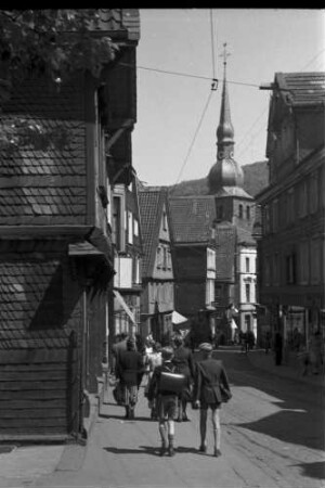 Langenberg: Hauptstraße, weiter unten, mit Kirchturm