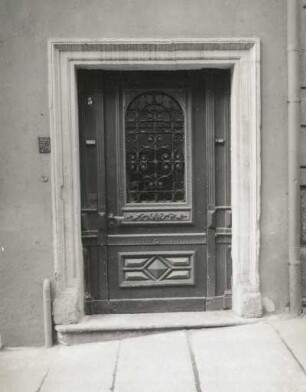 Annaberg-Buchholz, Große Kirchgasse 5. Wohnhaus. Portal
