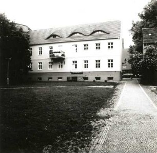 Cottbus, Klosterplatz 5. Wohnhaus (E. 18. Jh., Klosterkeller)