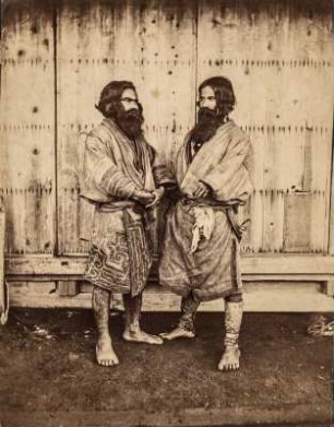 Portrait zweier Ainu Männer