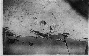 [abgeschnitten] [. . . ] Moschee [. . . ] Pyramiden v. Ghize [wohl Gizeh] [. . . ]