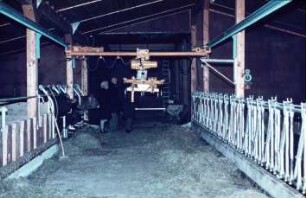 Fotografie: Futtervorlage, Futtertisch, Fangfressgitter, Greiferanlage