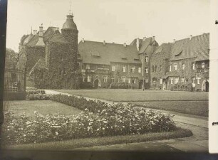 Altona. Nyegaard-Stift an der Allee