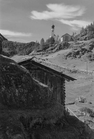 Sölden. Blick auf eine Kirche