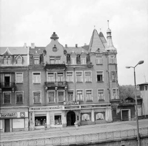 Dresden-Blasewitz. Wohn- und Geschäftshaus, Schillerplatz 7. Straßenfront