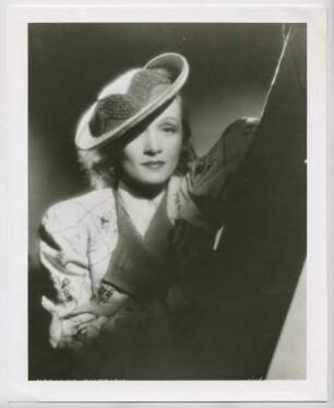 Marlene Dietrich (Los Angeles, 1935) (Archivtitel)