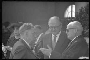 Iffezheim: 100 Jahre [Rennbahn] Iffezheim, im Gespräch, Regierungspräsident Dichtel, Dr. Schlapper