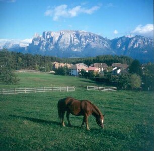 Klobenstein auf der Hochebene des Ritten