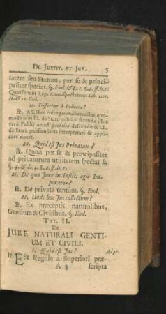 Tit. II. De Iure Naturali Gentium Et Civili.