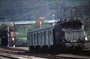 Wilferdingen-Singen Lok 144 126 N6036 B4yg-Wagen