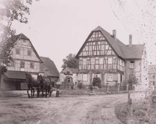 Schönau, Vierseithof : Schönau. Vierseithof mit Pferdefuhrwerk. Ansicht von Südosten