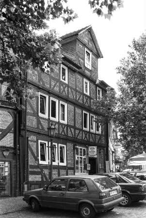 Wohn- und Geschäftshaus (Wohn- und Geschäftshaus, Fachwerk); Frankenberg, Obermarkt 4