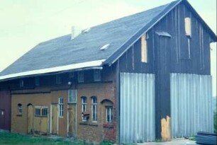 Nebengebäudes des Hauses "Waldfrieden" hinter dem Wohnhaus