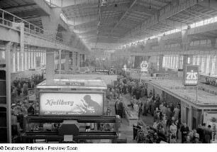 Exponate der Leipziger Herbstmesse 1954