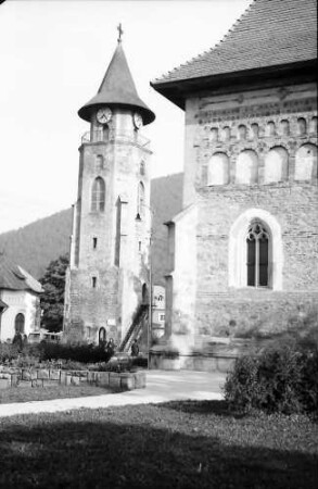 Piatra Neamt: Kirche Sfintul Loan und Glockenturm