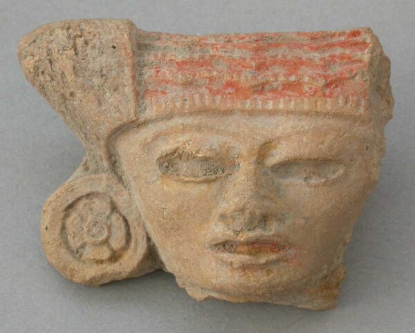 Clay head (fragment)