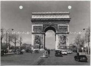 Paris, Arc de Triomphe (Triumpfbogen) und Place de l'Étoile