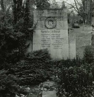 Grabmal der Familie Carl Hermann Voigt