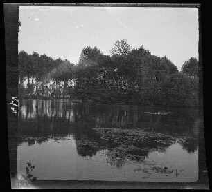 [Biache-Saint-Vaast (Dep. Pas-de-Calais, Frankreich):] Weiher an der Scarpe [= Fluss in Nordfrankreich]