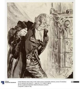 Adam zieht, rechts neben einem Kachelofen stehend, seinen Richtertalar an, zu Heinrich von Kleist "Der zerbrochene Krug"