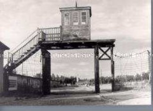 Wachturm in der KZ-Gedenkstätte Stutthof