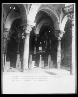 Kathedrale San Valentino — Krypta