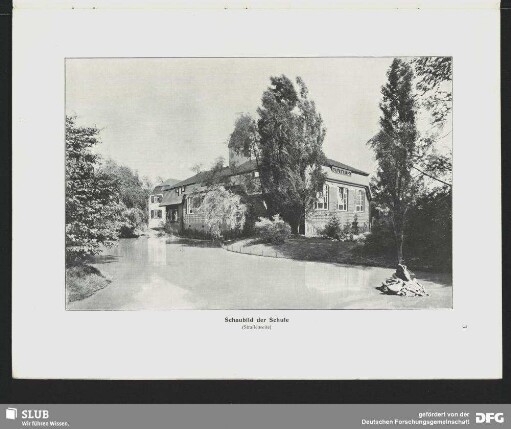 Schaubild der Schule der Gemeinde Neu-Eibau, Oberlausitz (Straßenseite)