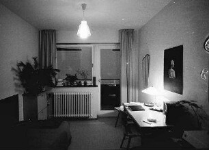 Freiburg: Zimmer im Studentenwohnheim