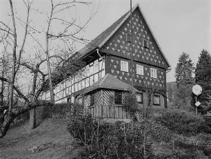 Wohnhaus : Umgebindewohnhaus (M. 19. Jh) mit Gartenlaube