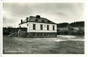 Geyer. Turnhalle