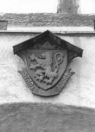 Adorf. Freiberger Tor. Tafel mit Stadtwappen (Bezeichnung 1293)