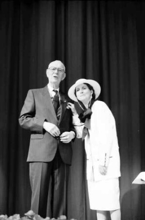 38. Tagung 1988 Physik: Gräfin Sonja Bernadotte als Präsidentin mit Lennart Bernadotte