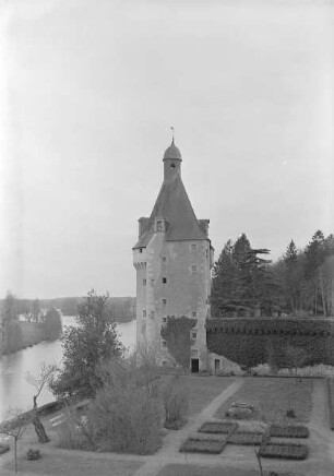 Château de Touffou — Turm Saint George