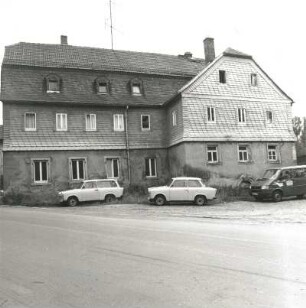 Oberlungwitz, Neue Welt 2. Bauerngut. Wohnstallhaus (1522, 1592, 1781). Straßenansicht