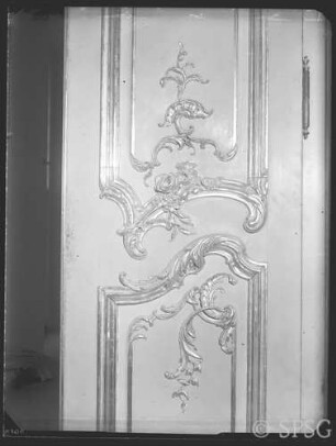 Berlin, Schloss Charlottenburg, Neuer Flügel, Erste Wohnung Friedrich II., R.: 353, Türfüllung.