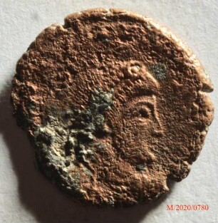 Römische Münze, Nominal Centenionalis, Prägeherr Gratian, Prägeort Arles, Original