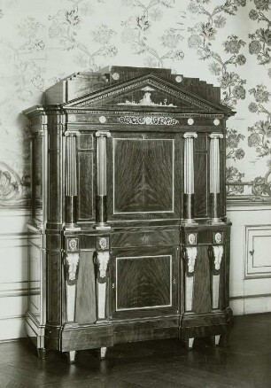 Schreibschrank