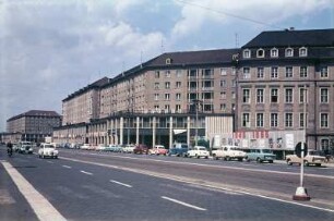 Dresden. Blick vom Pirnaischen Platz in die Wilsdruffer Straße
