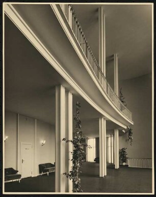 Schauspielhaus, Bochum: Foyer Hochparkett mit Rang-Balkon