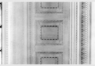 Blick auf die Decke des Gobelin-Saals im Bode-Museum