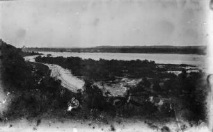 Flusslandschaft : Mündung des Flusses Pangani in den Indischen Ozean