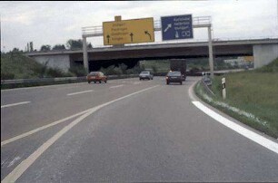 Ausfahrt aus Kreisel (in Richtung Wendlingen)