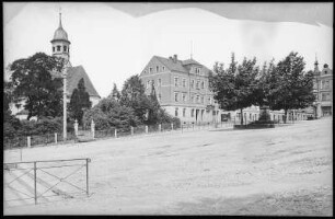 Rabenau. Markt m. Kriegerdenkmal und Kirche