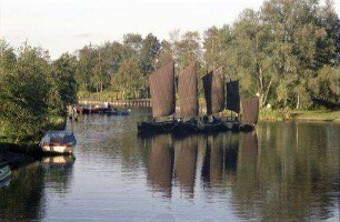 Worpswede: Moorlandschaft Hamme mit Moorseglern, bei Worpswede