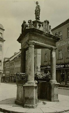 Kamenz, Andreasbrunnen : Kamenz. Andreasbrunnen auf dem Marktplatz