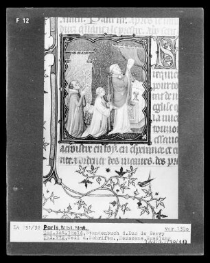 Petites Heures des Herzogs von Berry — Kleinbild, 10-zeilig: Die Erhebung der Hostie, Folio 172 recto