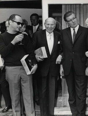 IFF 1969. Peter Zadek, Robert Stolz, Minister Benda [19. Internationale Filmfestspiele]