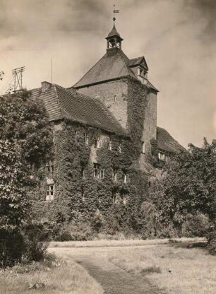 Schloss Winsen : Schloss Winsen. Entstand aus einer Burg, heute ist das Amtsgericht darin untergebracht