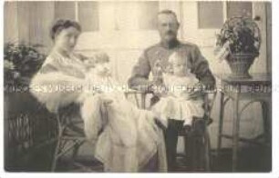 Franz von Bayern mit Frau und Kindern