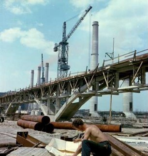 Baustelle des volkseigenen Betriebes Gaskombinat Schwarze Pumpe : Zweite Aufbausphase des Kombinats Schwarze Pumpe